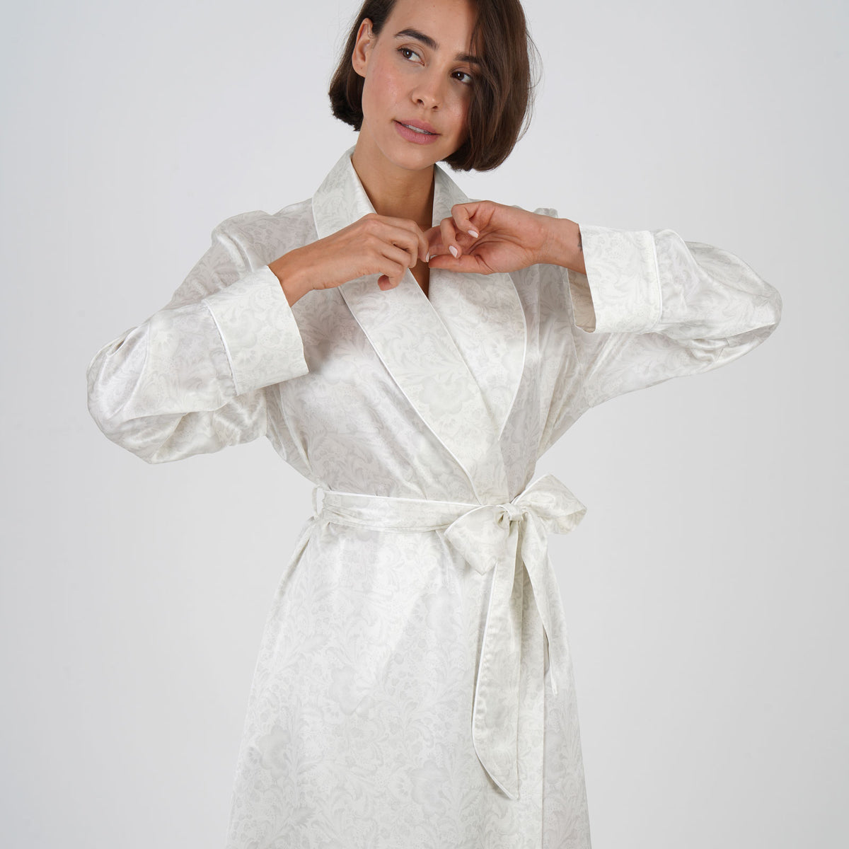 Women's Pure Silk Dressing Gown - White Floral Print | Luxury Silk ...