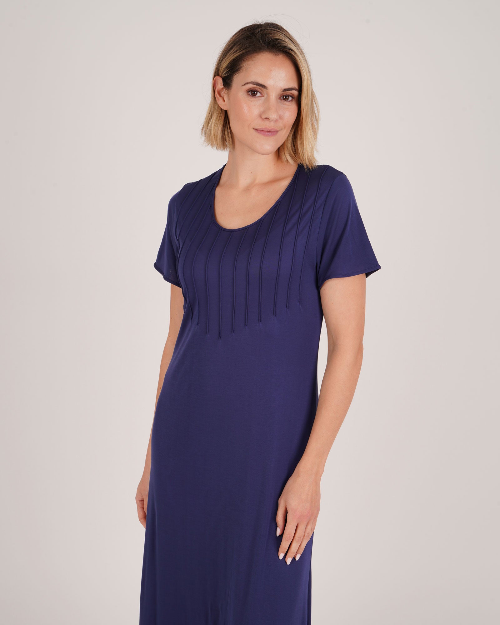 Women's Lyocell Clare Short Sleeve Nightdress - Navy – Bonsoir of